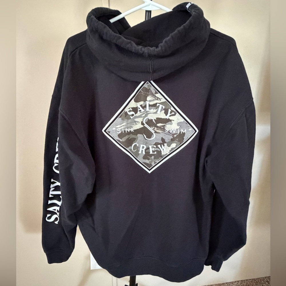 Men’s Salty Crew Pullover Hoodie with Camo Design & Logo Sleeve Print Size XXL
